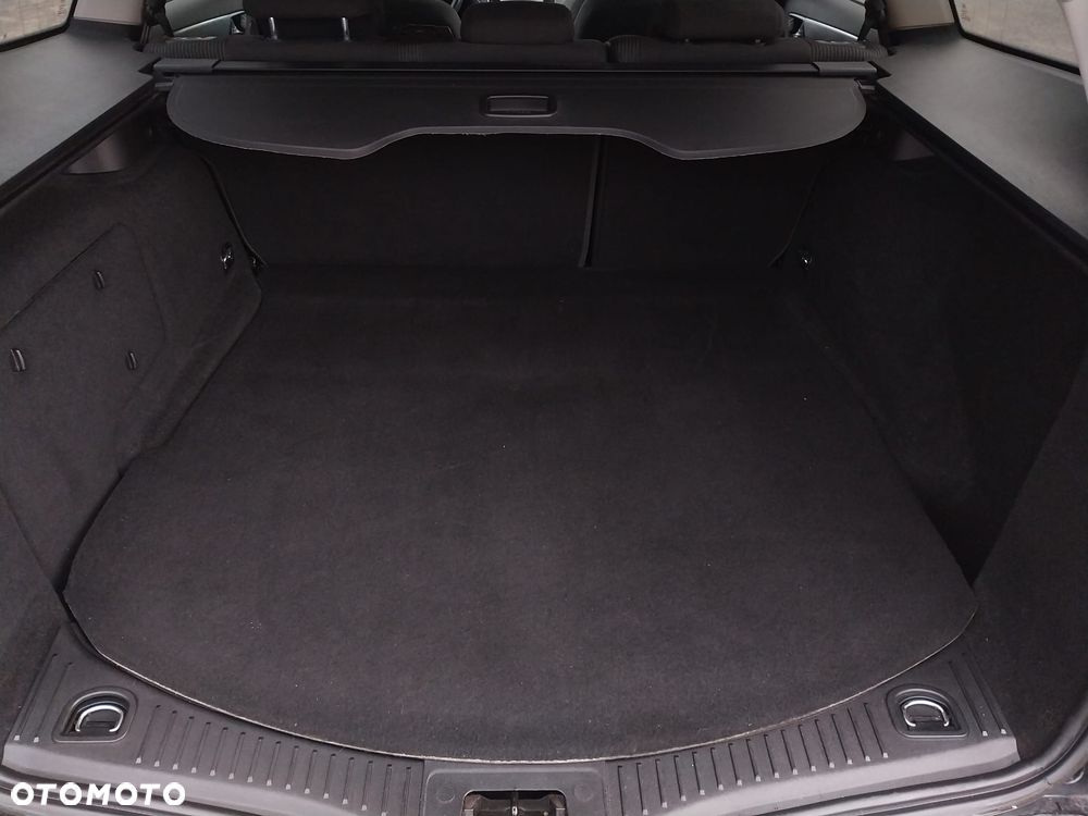 Ford Mondeo 2.0 EcoBoost Titanium - 14