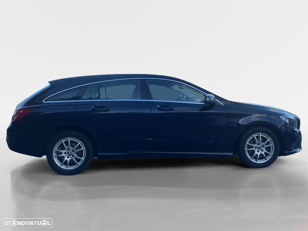 Mercedes-Benz CLA 180 d Shooting Brake AMG Line - 6