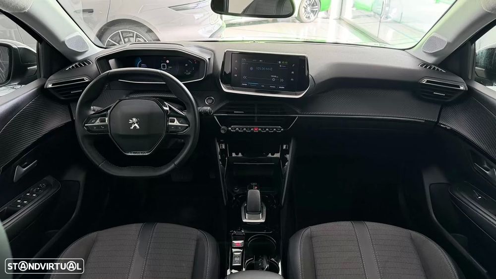 Peugeot e-208 - 32
