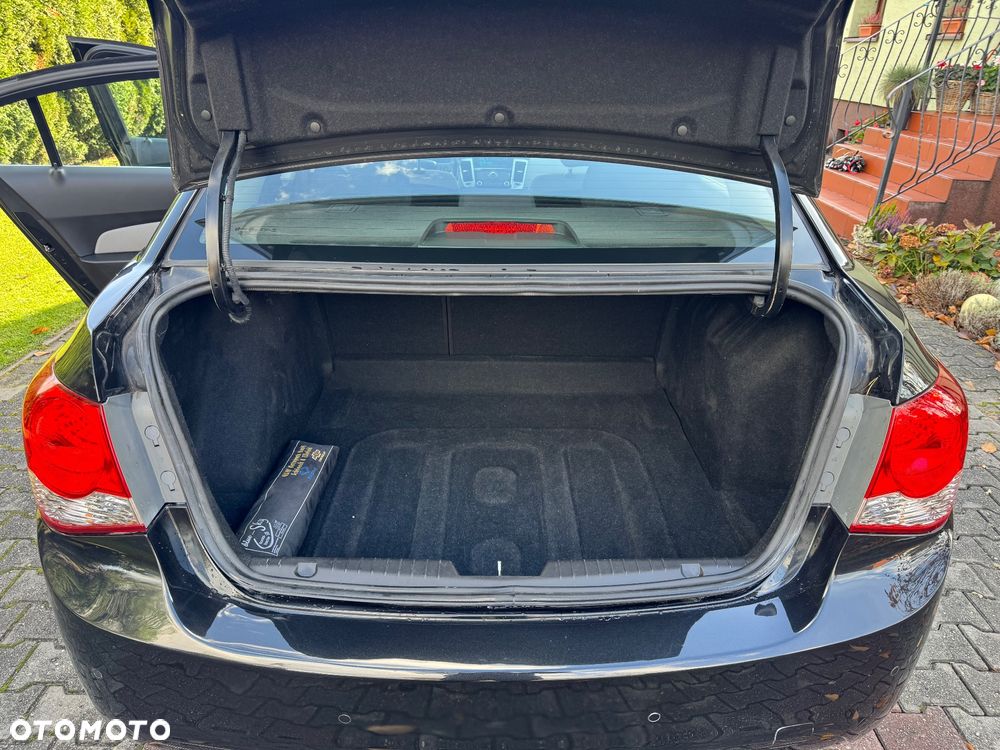 Chevrolet Cruze 1.8 LT+ - 24