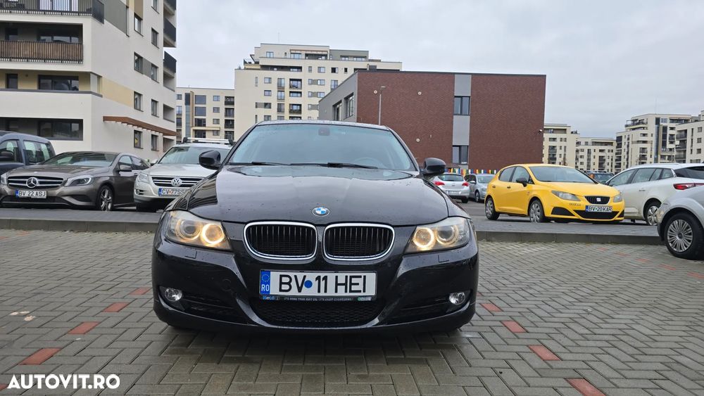 BMW Seria 3 318i Aut. - 1