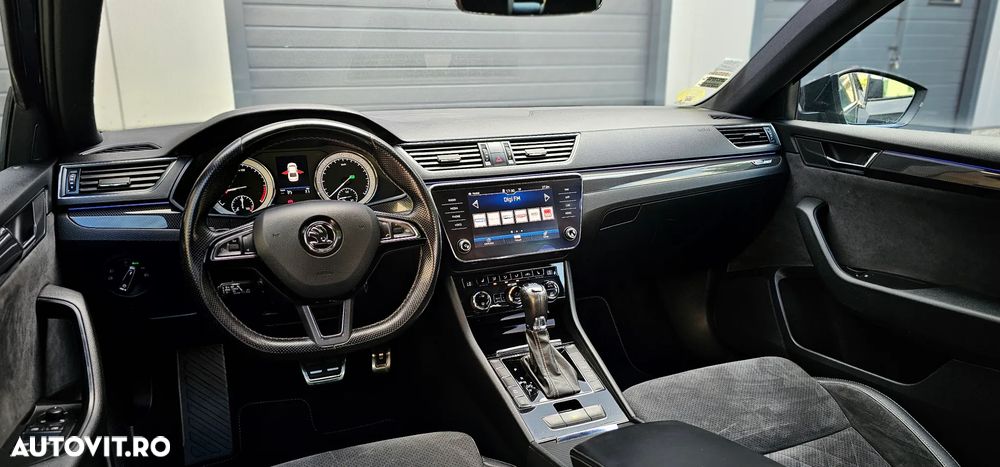 Skoda Superb 2.0 TDI DSG Sportline - 20
