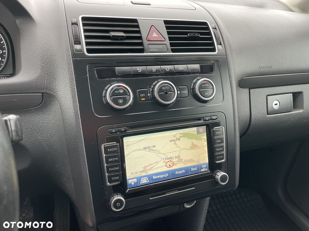 Volkswagen Touran 1.6 TDI DPF BlueMotion Technology Comfortline - 5