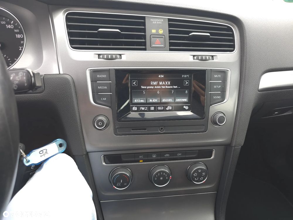 Volkswagen Golf 1.2 TSI BMT Trendline - 24