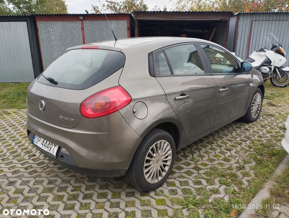 Fiat Bravo 1.9 Multijet 16V Dynamic - 8