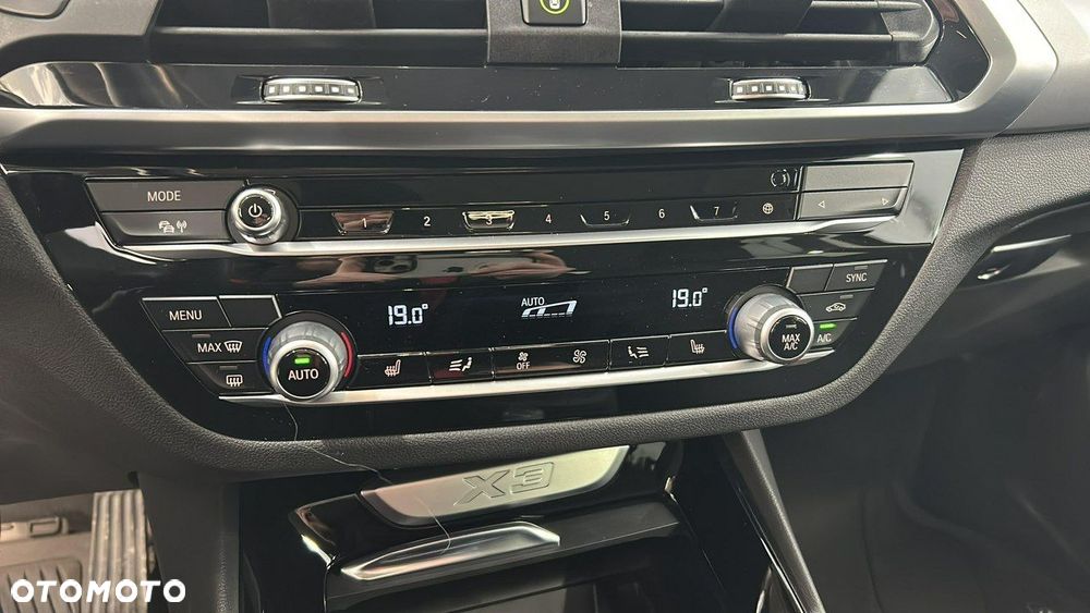 BMW X3 sDrive18d Advantage sport - 21