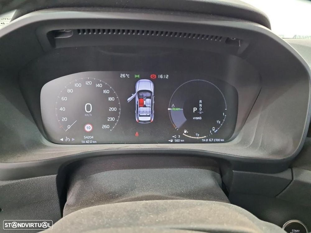 Volvo XC 40 1.5 T4 PHEV Essential - 4