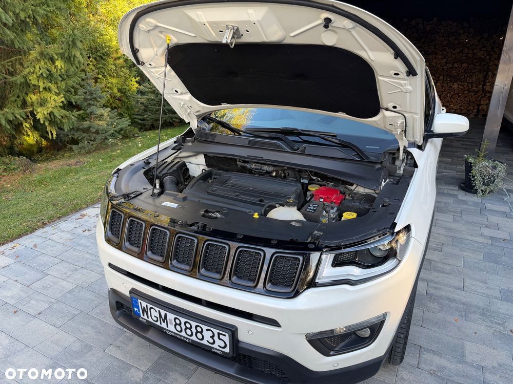 Jeep Compass - 38