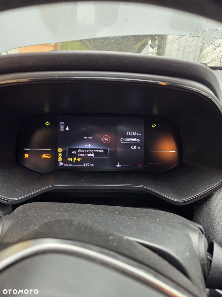 Renault Clio 1.0 TCe Evolution - 4