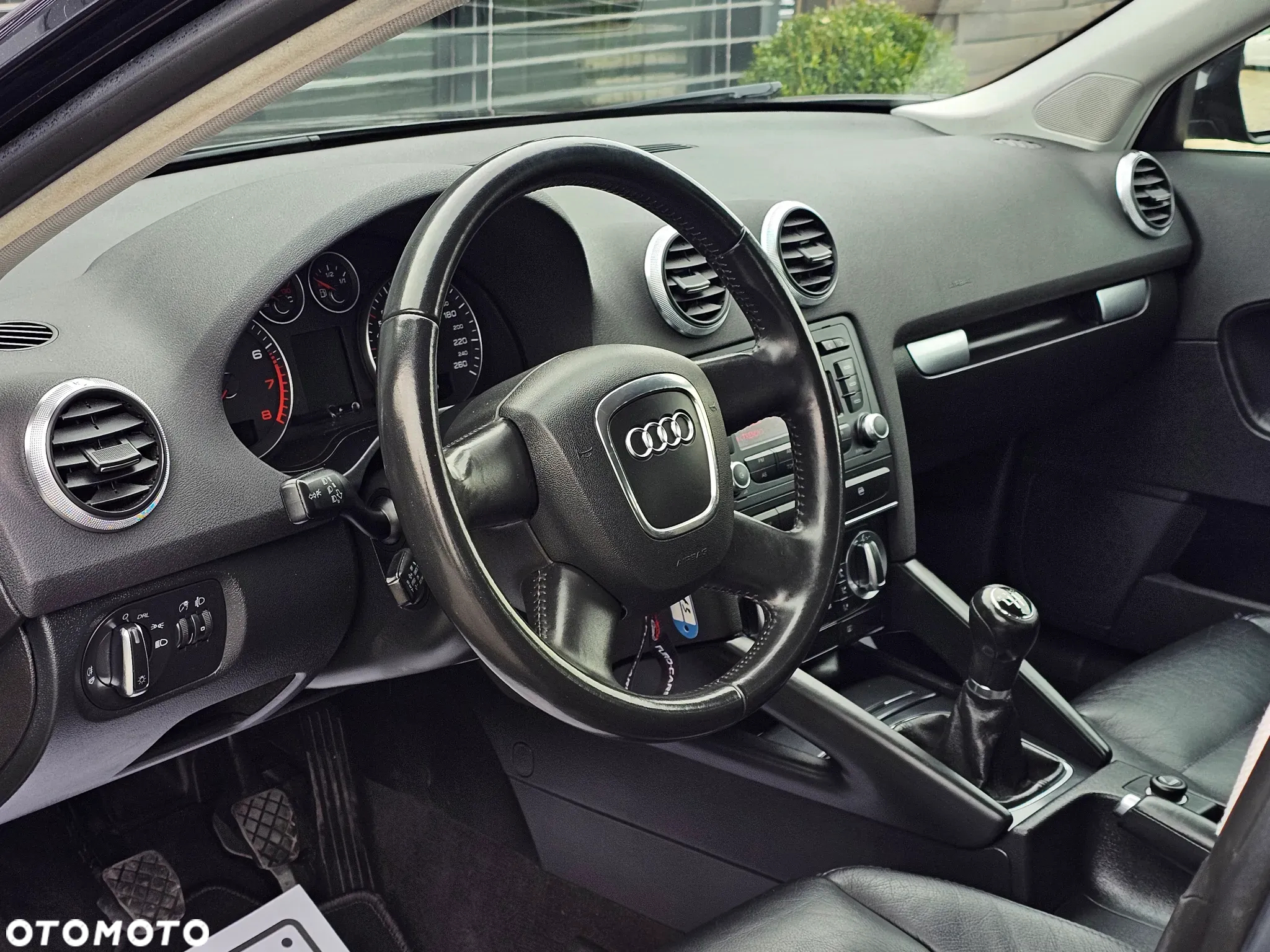 Audi A3 1.6 Sportback Ambiente - 8