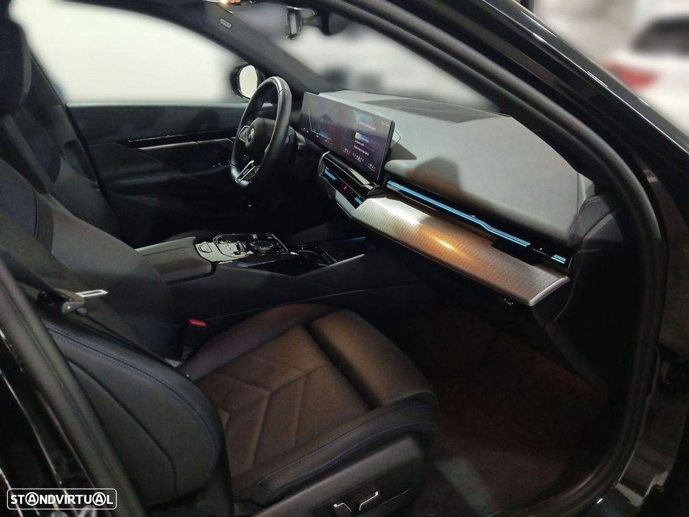 BMW 520 d Pack Desportivo M - 23