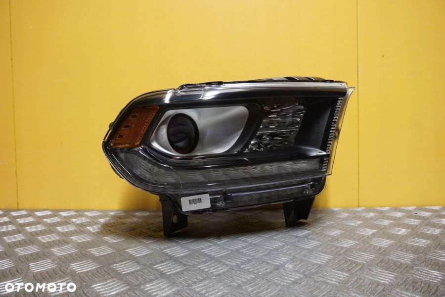 DODGE DURANGO 2014- REFLEKTOR LAMPA PRAWA CIEMNA ZWYKŁA Z LED USA - 1