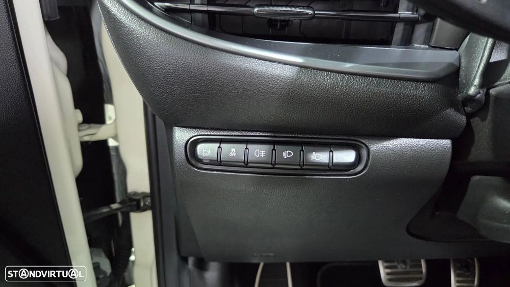 Abarth 500e C Scorpionissima - 38