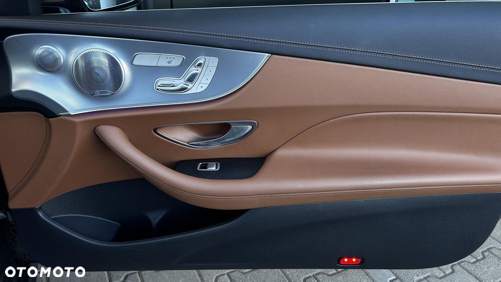 Mercedes-Benz Klasa E 200 Coupe 9G-TRONIC - 22