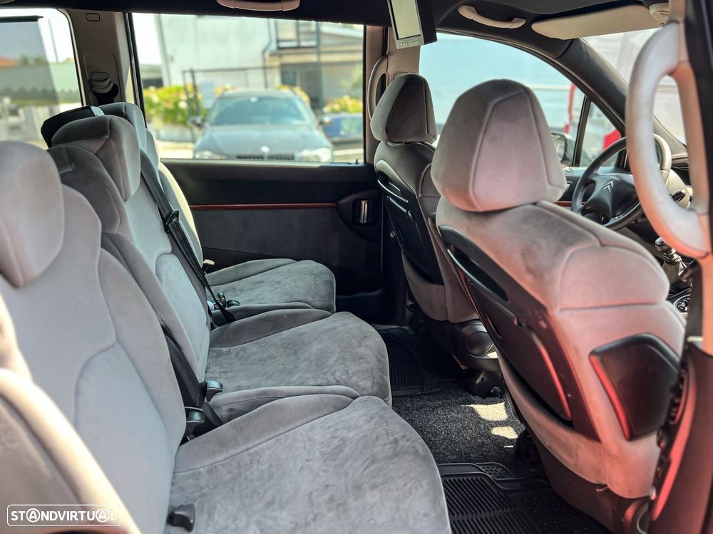 Citroën C8 2.2 HDi 16V Exclusive - 16