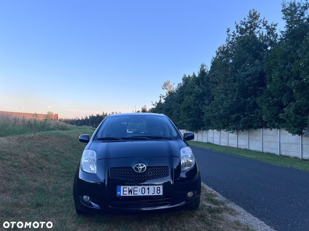 Toyota Yaris - 2