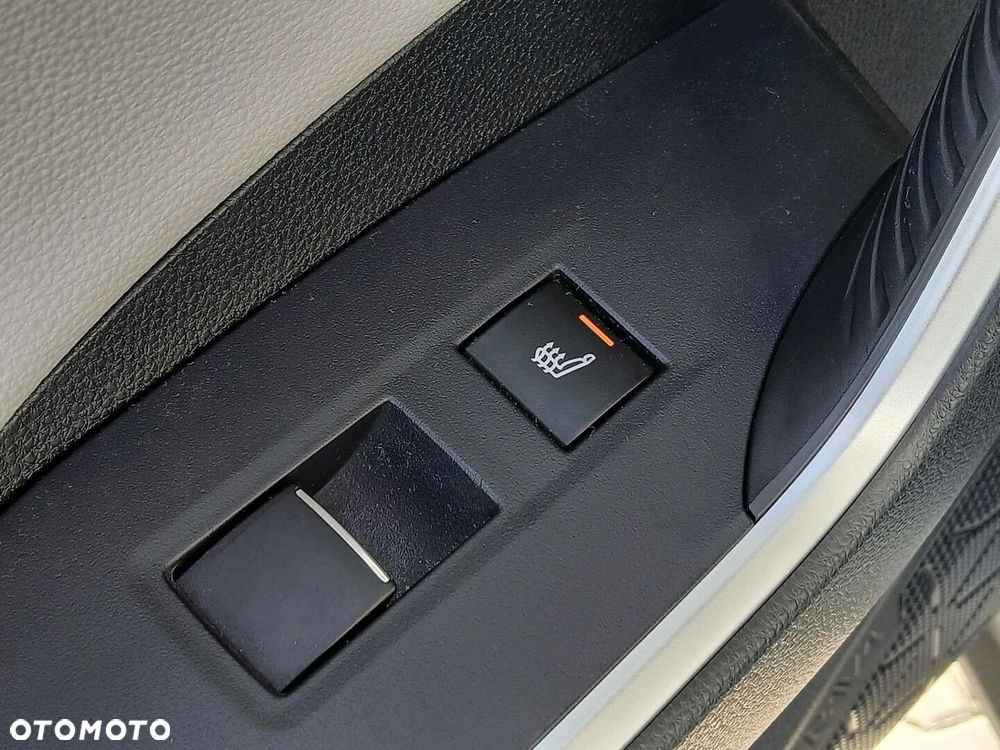 Toyota RAV4 2.5 Hybrid Executive 4x4 - 34