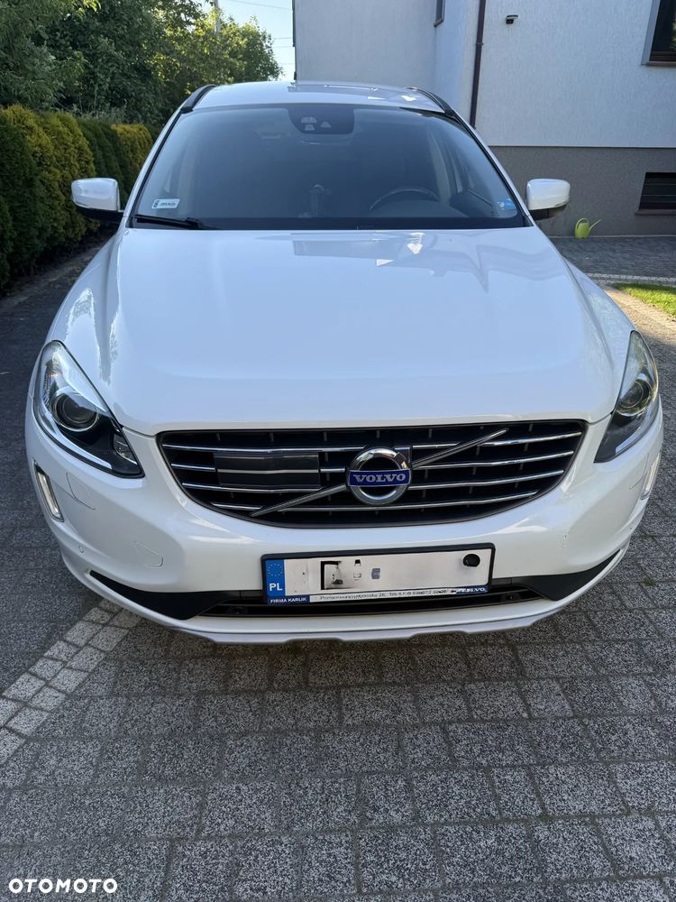 Volvo XC 60 D4 Drive-E Momentum - 4