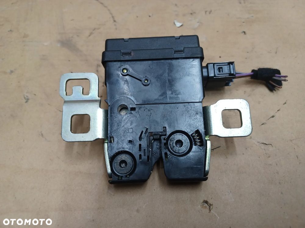 ZAMEK BAGAŻNIKA MINI COOPER R56 2754528 - 2