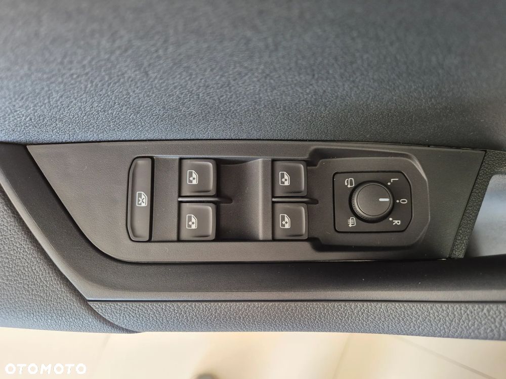 Skoda Karoq 2.0 TDI SCR 4x4 Sportline DSG - 20