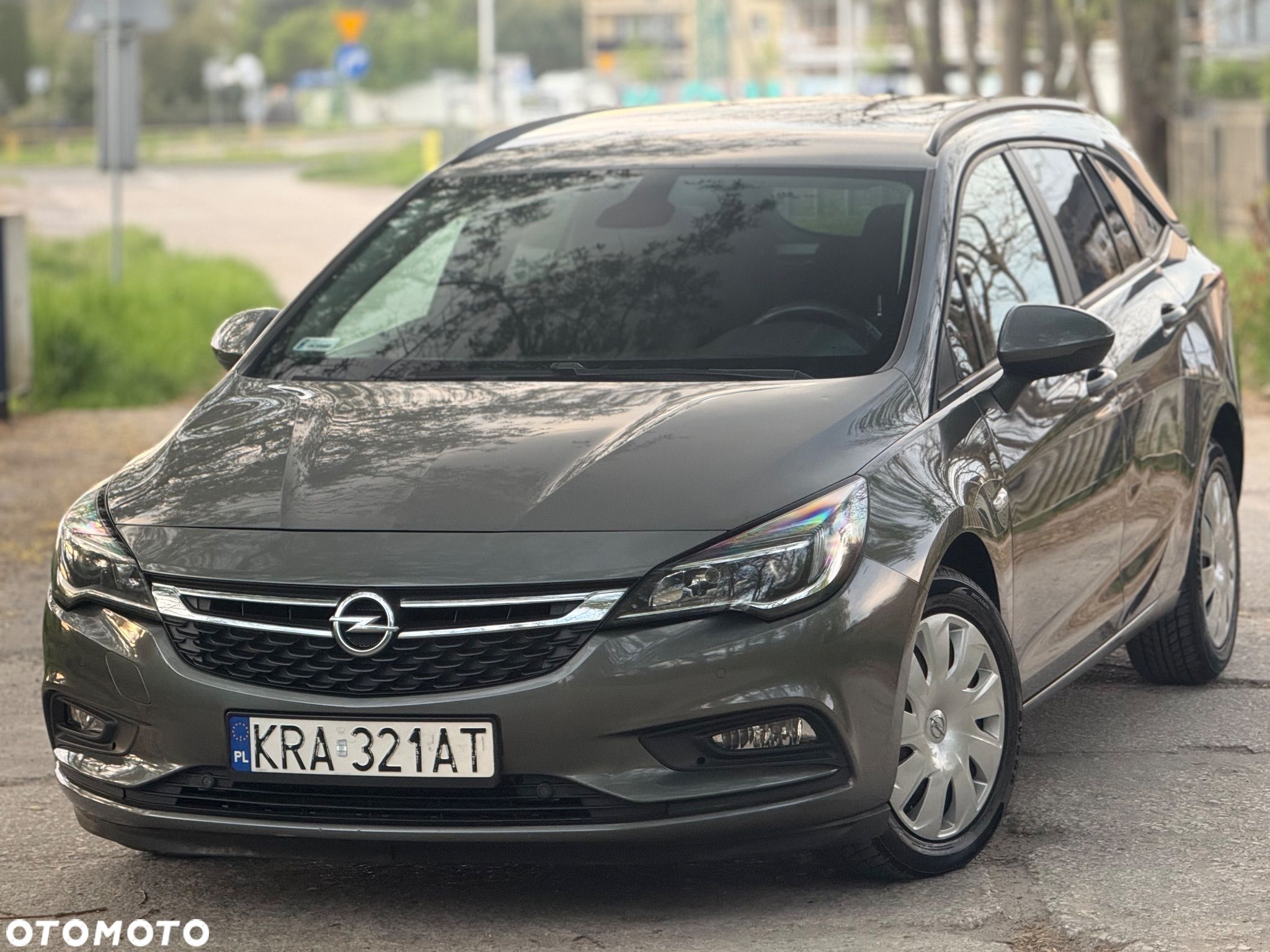 Opel Astra V 1.6 CDTI Enjoy - 1
