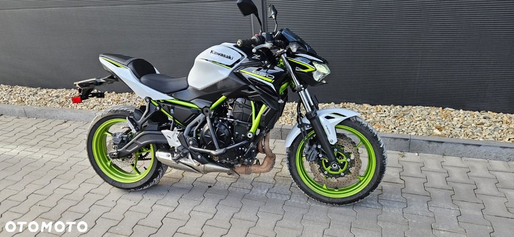 Kawasaki Z 650 - 6
