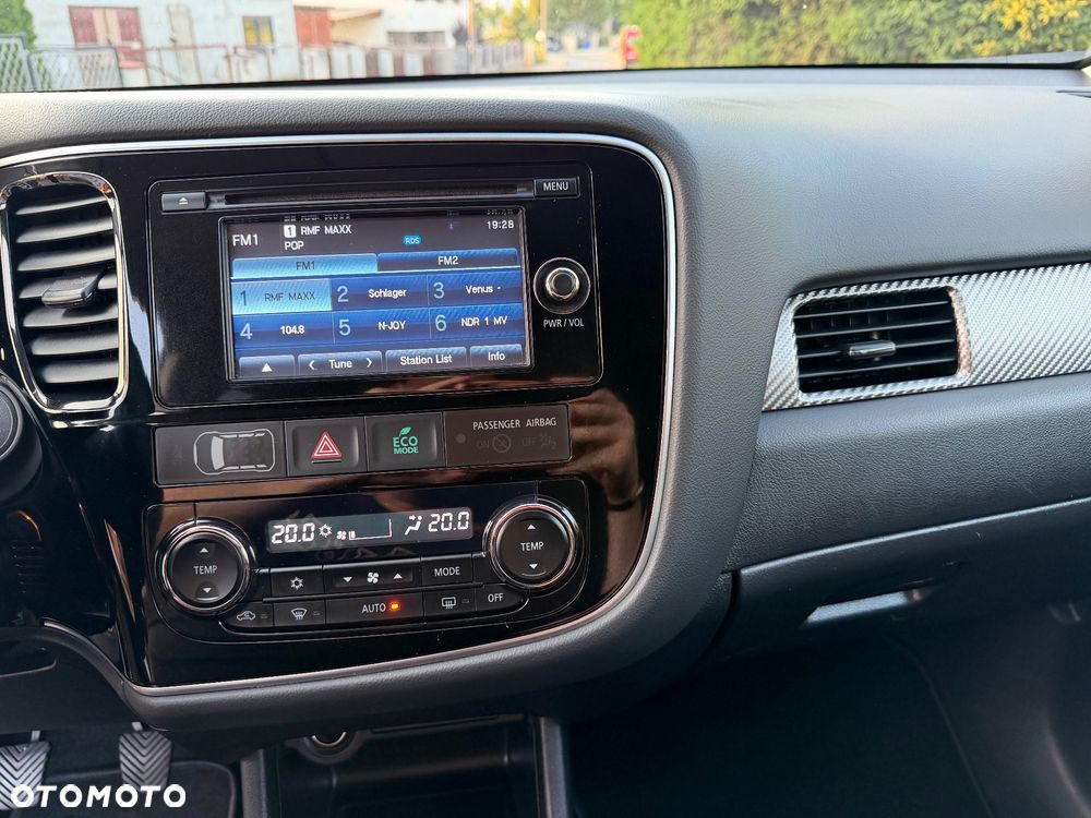 Mitsubishi Outlander - 18
