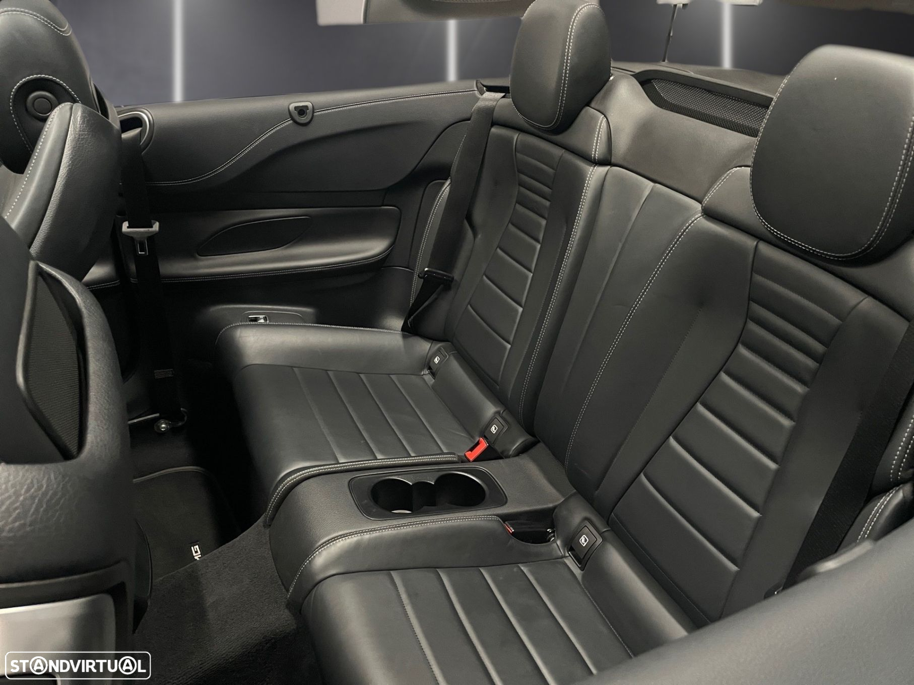 Mercedes-Benz E 220 d AMG Line - 33