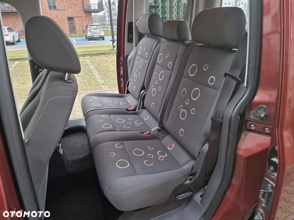 Volkswagen Caddy Comfortline - 21