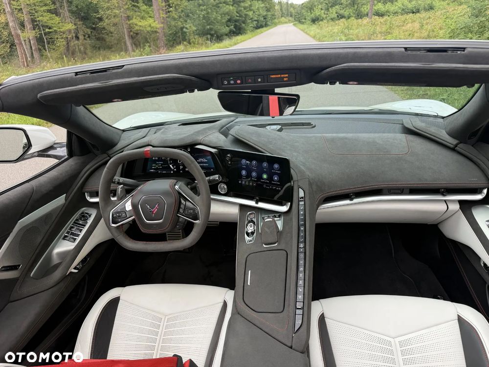 Chevrolet Corvette - 5