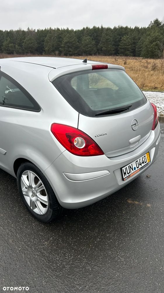 Opel Corsa - 12