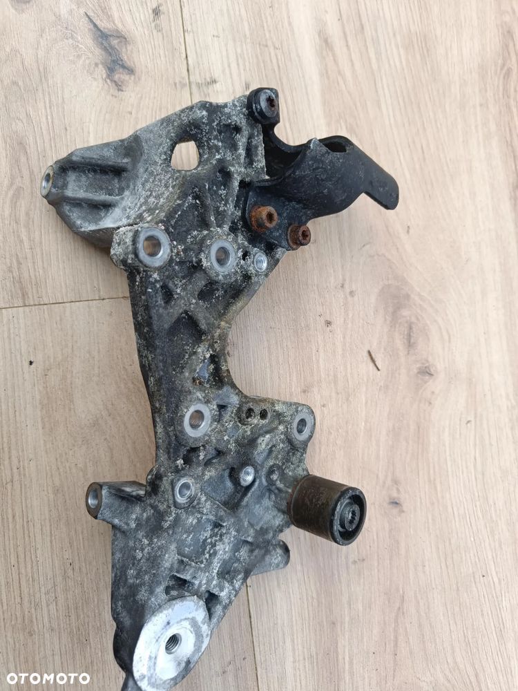 AUDI CAR CARA 3.0 TDI UCHWYT ŁAPA WSPORNIK POMPY WTRYSKOWEJ 059130147N - 5