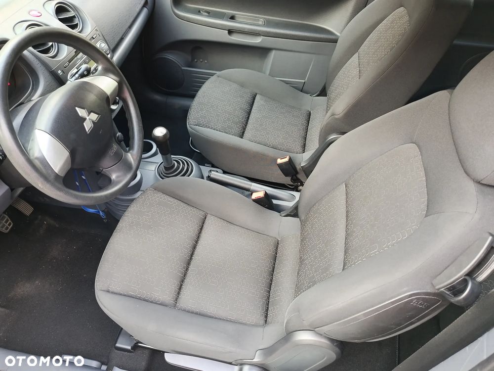 Mitsubishi Colt 1.1 Entry / Inbusiness EU5 - 6