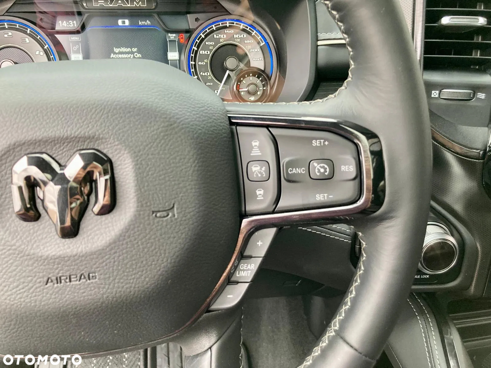 Dodge RAM 1500 5.7 4x4 - 29