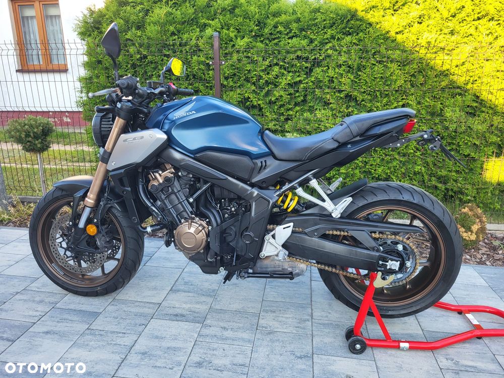 Honda CB - 4