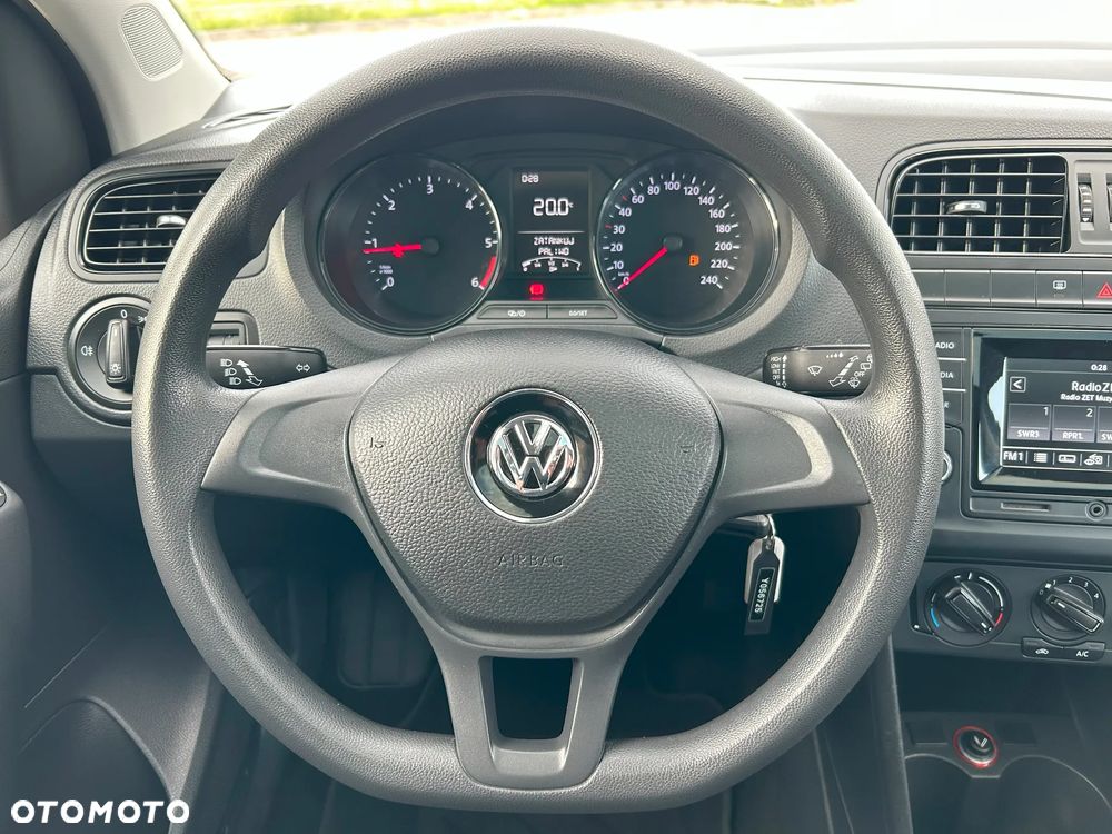 Volkswagen Polo - 23