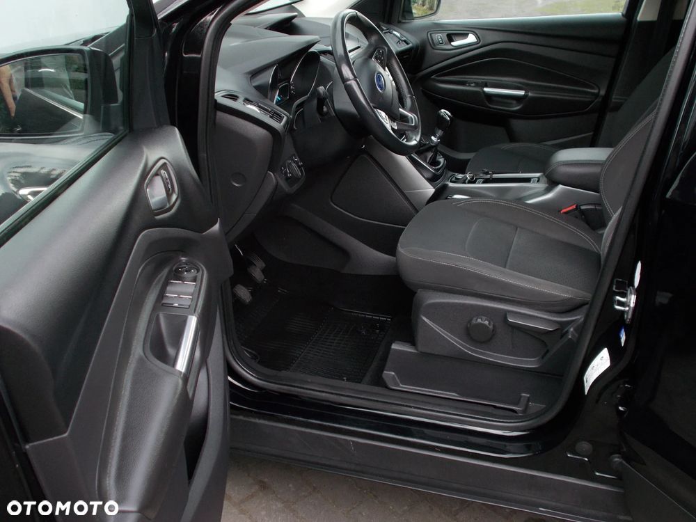 Ford Kuga - 5