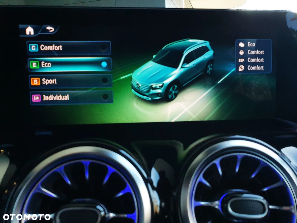 Mercedes-Benz GLB 200 d AMG Line 8G-DCT - 26