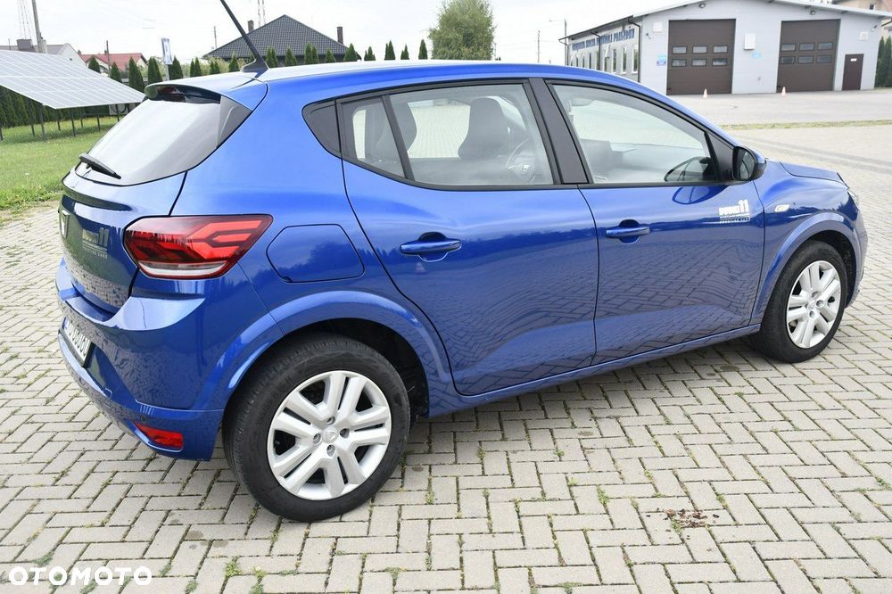 Dacia Sandero - 8