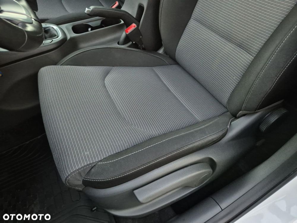 Hyundai i30 1.5 DPI Modern - 13
