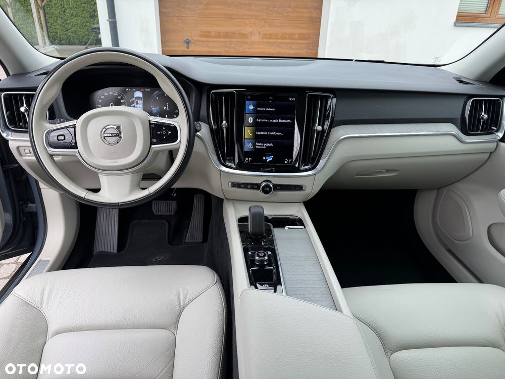 Volvo V60 B4 D Ultimate Dark - 10