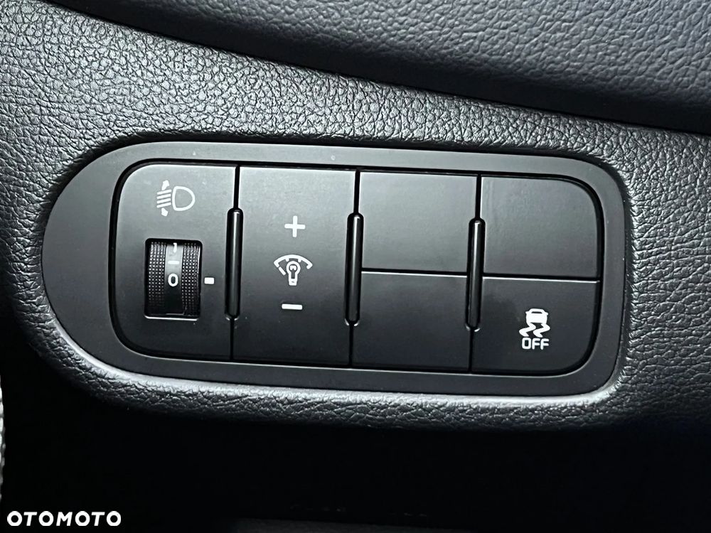 Kia Carens 1.6 GDI L - 17