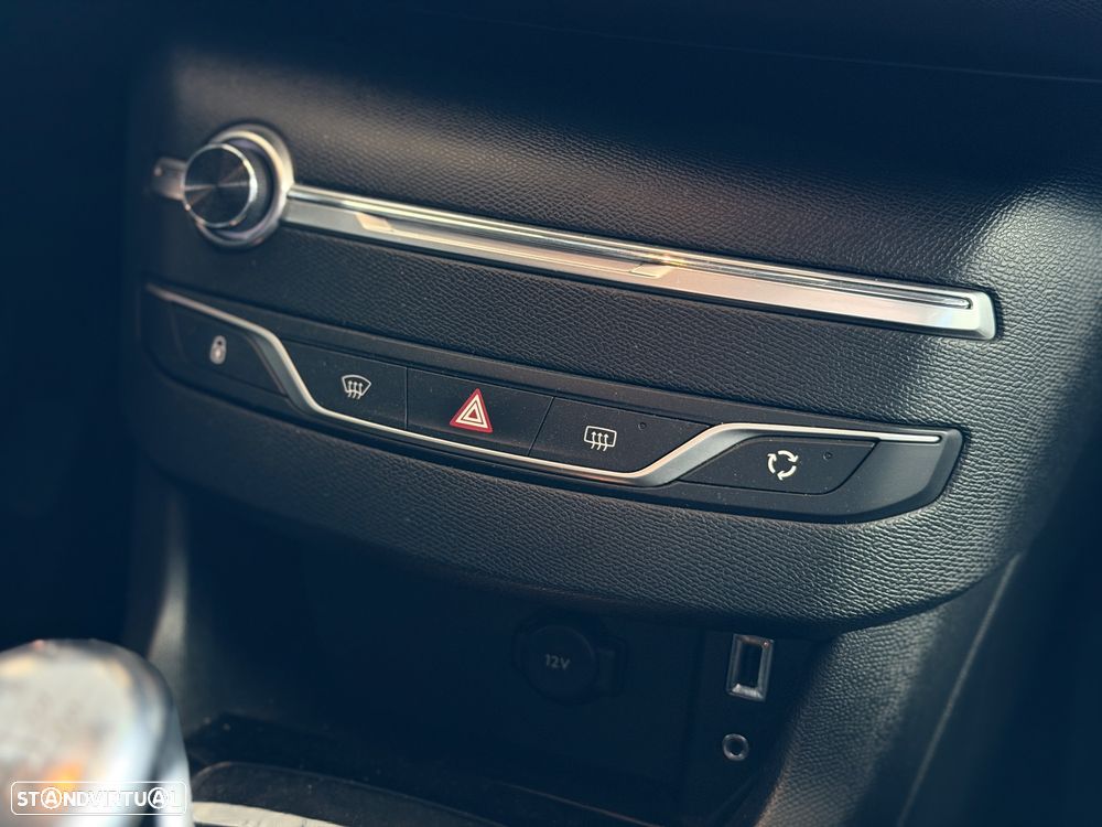 Peugeot 308 SW e-HDi 115 Stop & Start Active - 19