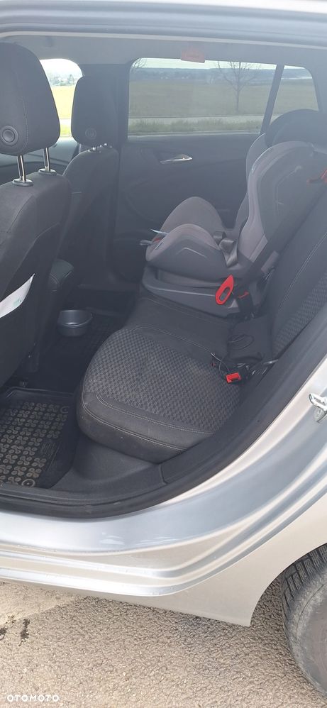 Opel Astra 1.6 D (CDTI) Start/Stop Innovation - 10