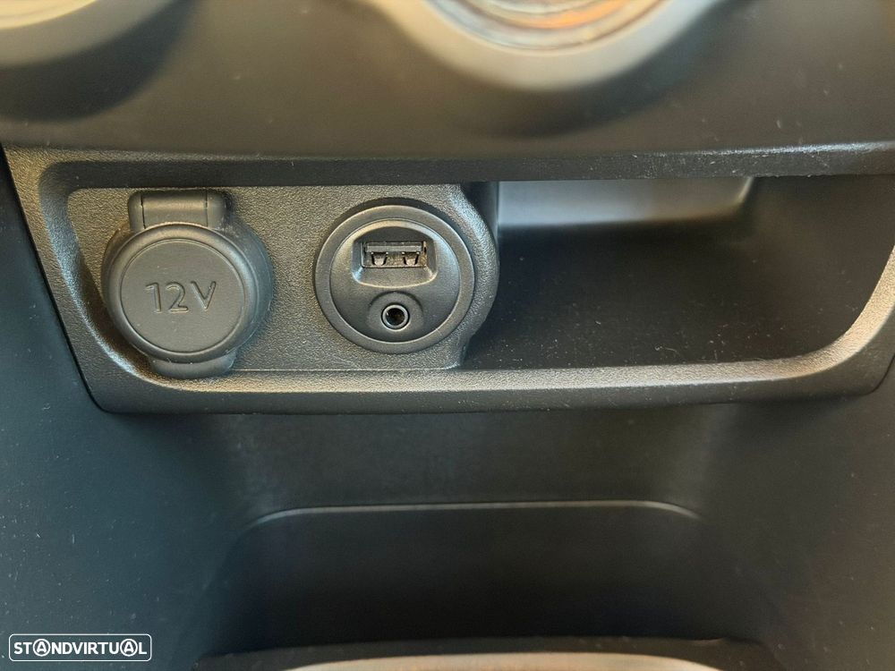 Peugeot 2008 1.2 PureTech Active - 14