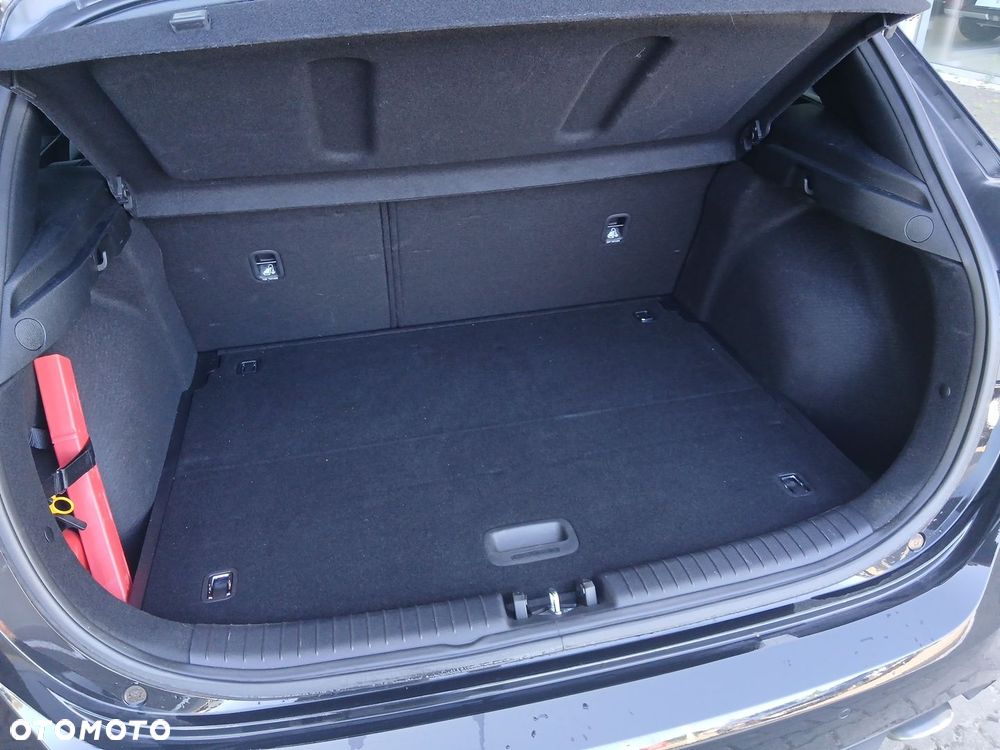Kia Ceed 1.5 T-GDI Tribute DCT - 32