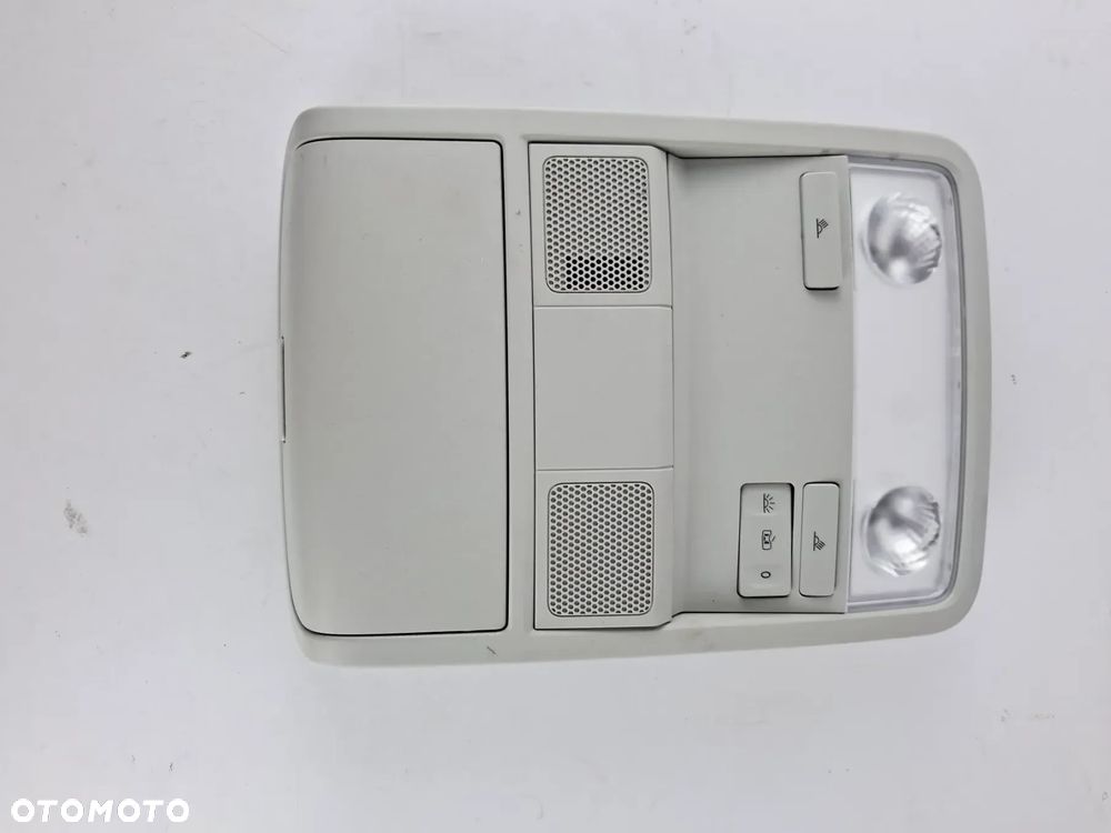 Lampka Oświetlenie Kabiny Wnętrza Podsufitki VW Jetta A6 5C6868837A - 1