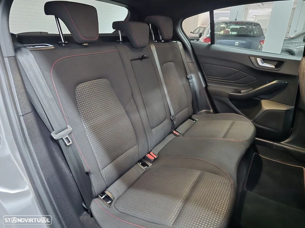 Ford Focus 1.0 EcoBoost MHEV ST-Line - 16