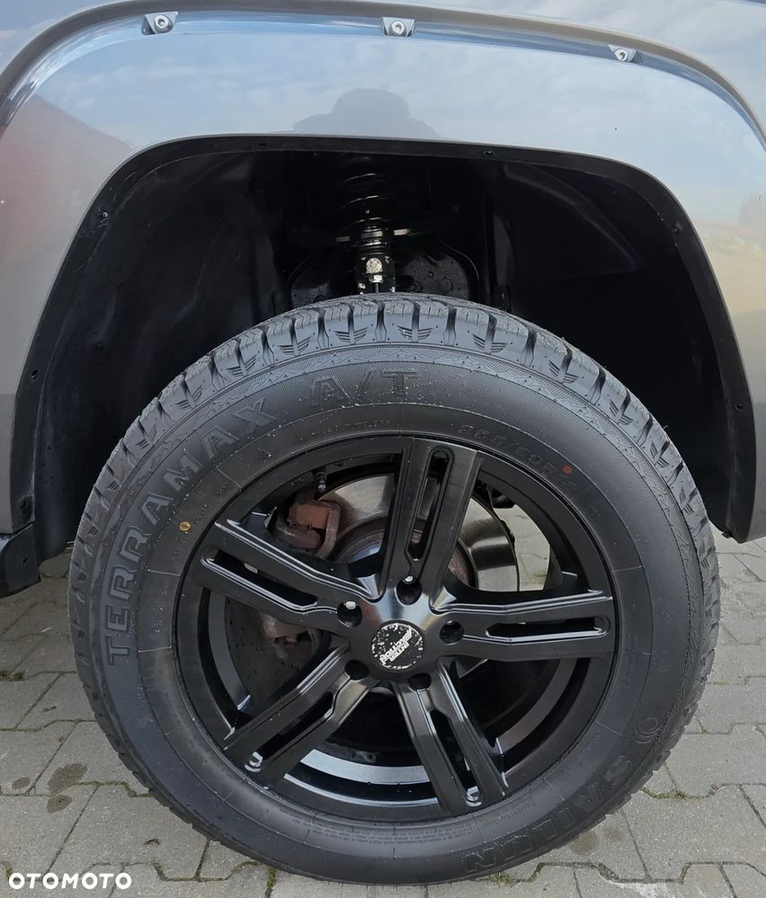 Jeep Commander 5.7 V8 Overland - 35