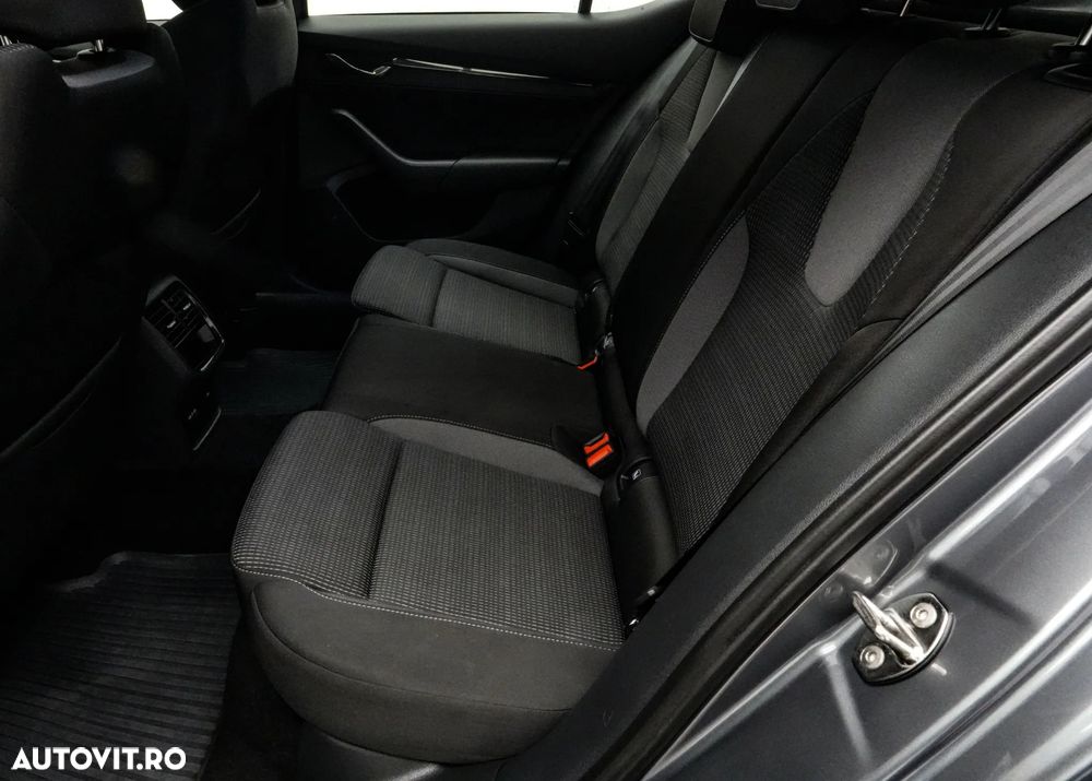 Skoda Octavia 2.0 TDI DSG Style - 15